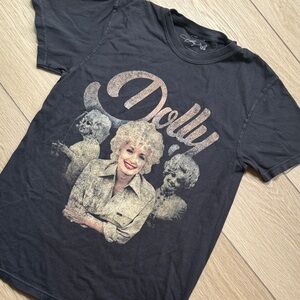 Dolly Graphic T-shirt Size S Band Tee Retro trendy western country